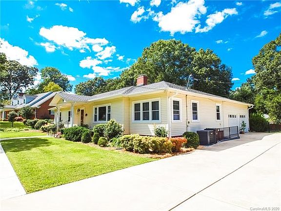 2nd image of 1107 Fairfield Dr #7
