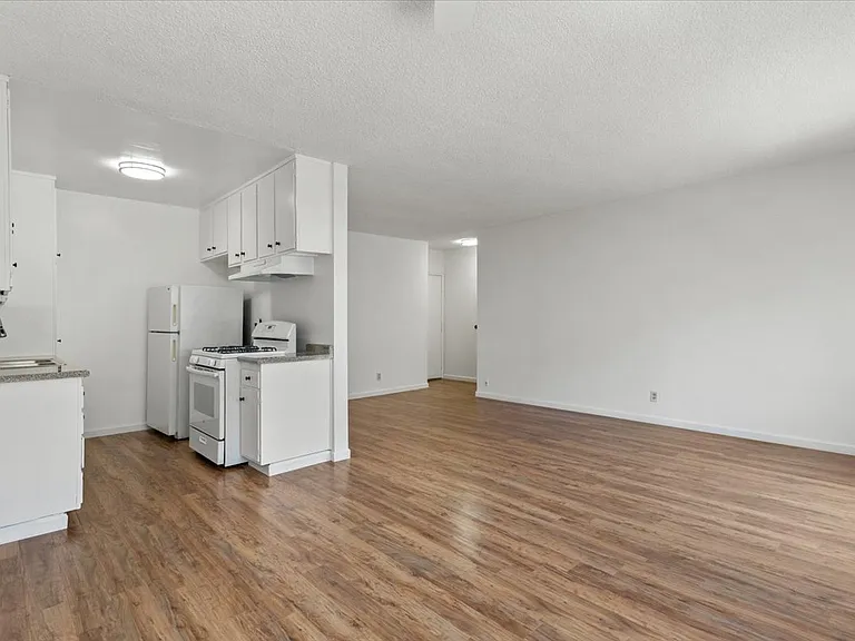 749 Garland Ave — Photo 44