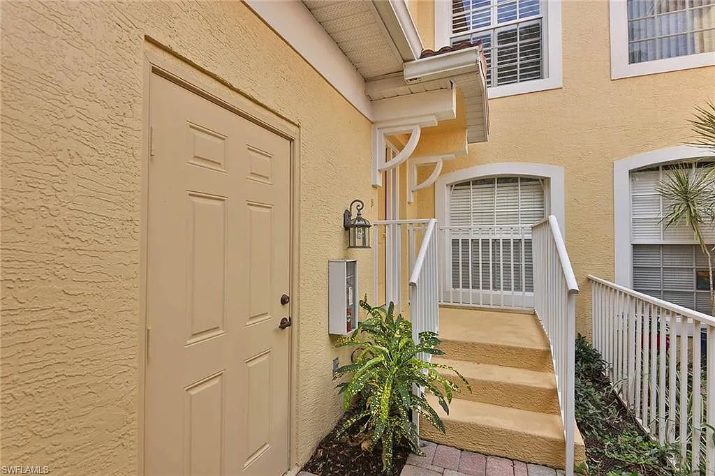 3 bed, 2.0 bath, 1845 sqft, $7,500 — Photo 2