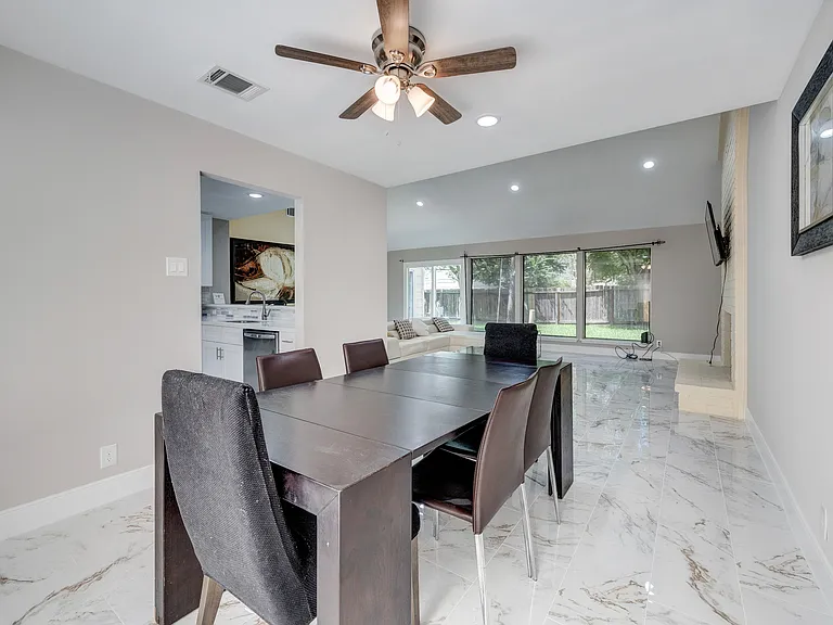 1626 S Kirkwood Rd — Photo 41
