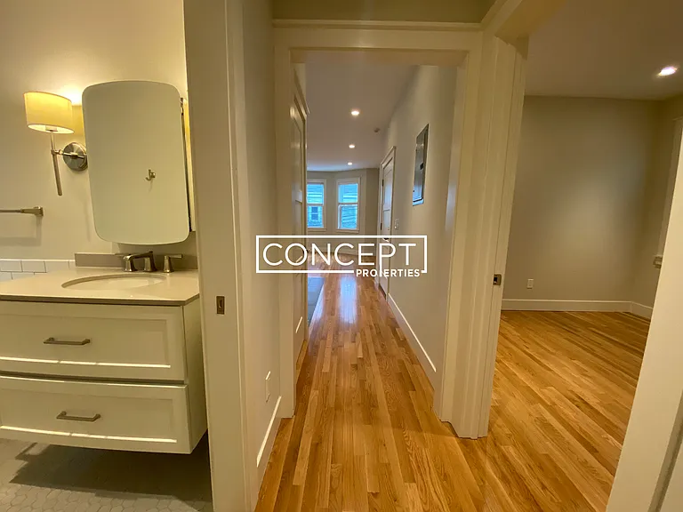 70-70A Spring Street — Photo 18