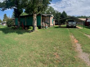 421 N Division St, Hydro, OK 73048