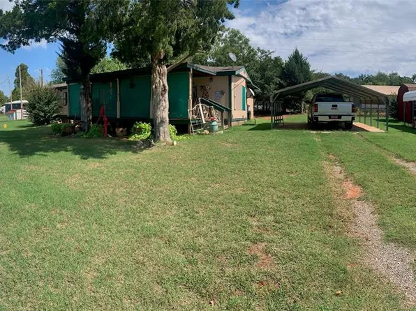 421 N Division St, Hydro, OK 73048