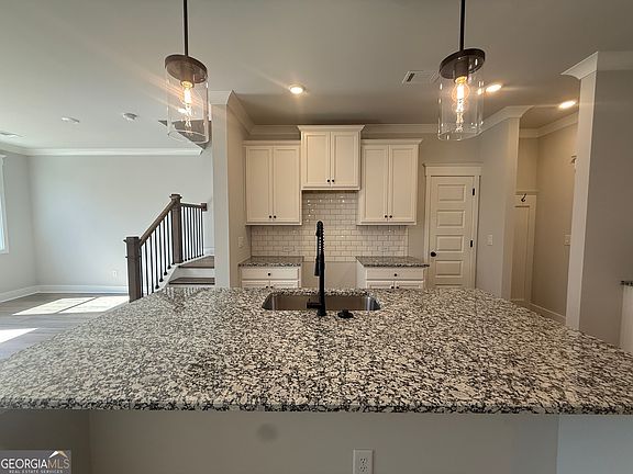 4th image of 339 Brook Landing Cir