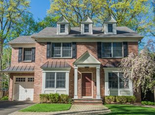 655 Witthill Rd, Ridgewood, NJ 07450