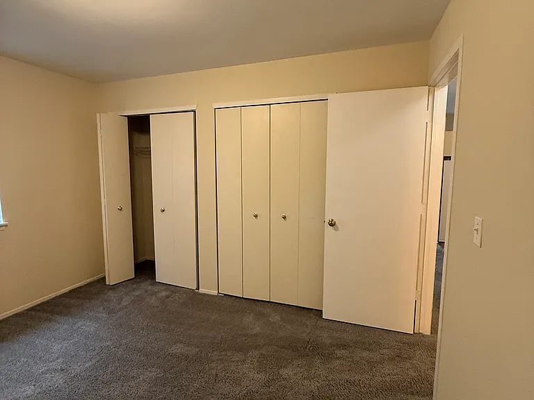 1257 Oxford Manor Ct #1 — Photo 17