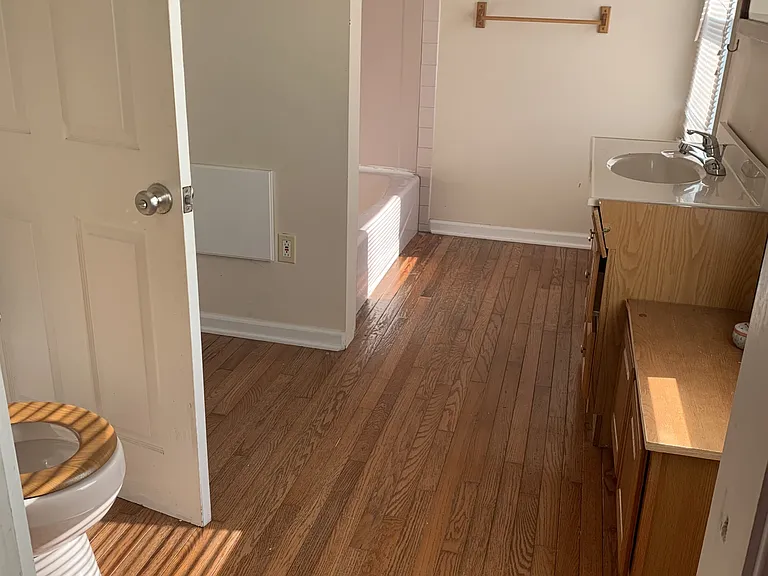 52 North St — Photo 17