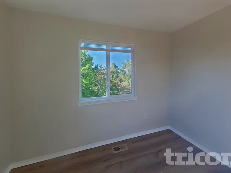 12204 Angelina Dr — Photo 13