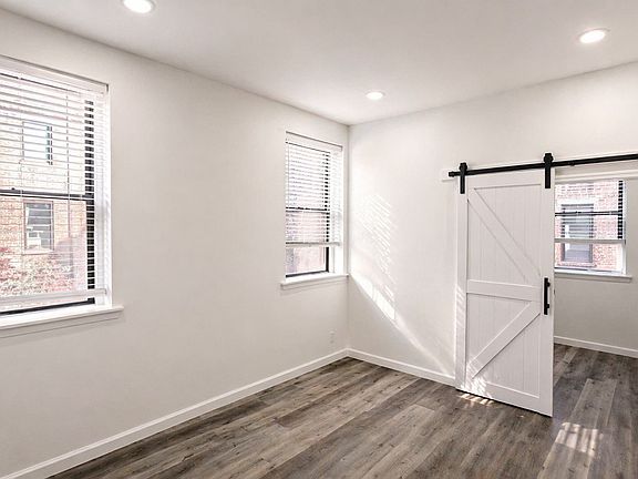 4th image of 227 Christopher Columbus Dr APT 202B