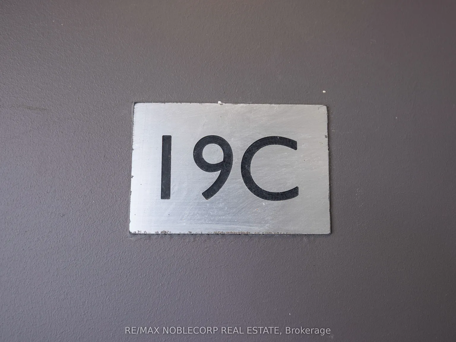 2 bed, $2,400 — Photo 4