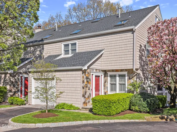 5 Glen St APT 403, Greenwich, CT 06830