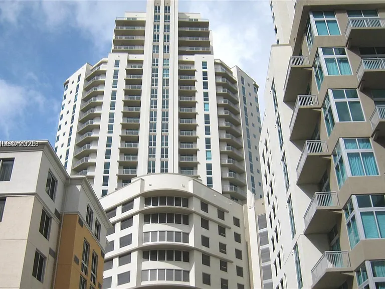 9055 SW 73rd Ct #2503 — Photo 11