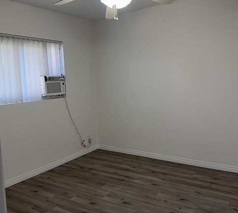 5th image of 1110 E Doran St