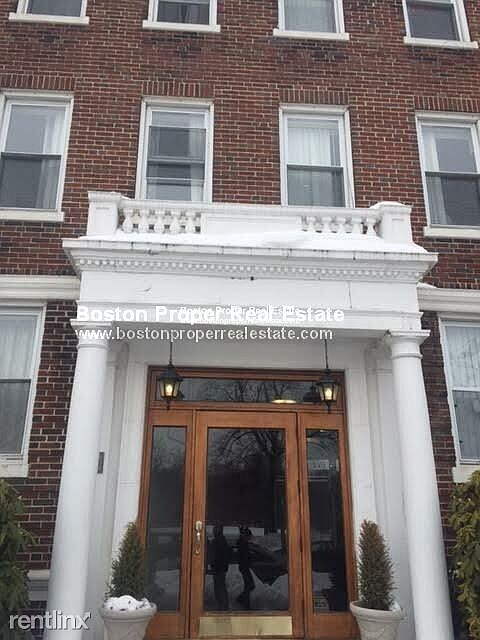 149 Park Dr. Boston - Fenway Building Photo 1 (1)