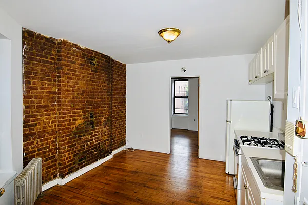 Rented by Corcoran | media 21