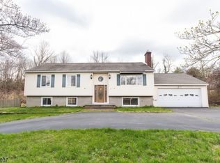 58 Old Beaver Run Rd, Lafayette, NJ 07848