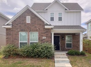 212 Longhorn Ln, Forney, TX 75126