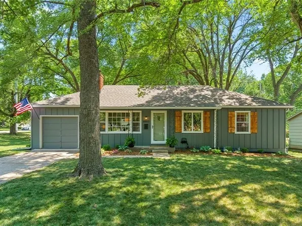 8863 Switzer Rd, Overland Park, KS 66212
