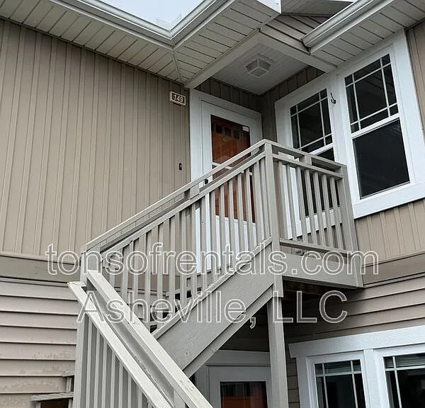 149 Morningside Ln — Photo 2