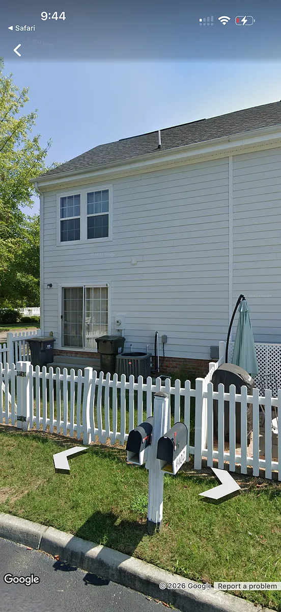 Building Photo - 4400 Betty Ln