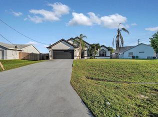 678 SW Pueblo Ter, Port Saint Lucie, FL 34953