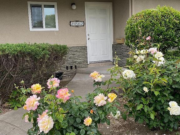 2nd image of 1062 Lake Glen Way