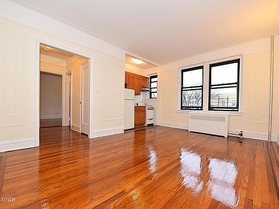 2nd image of 2590 35th St APT 3J