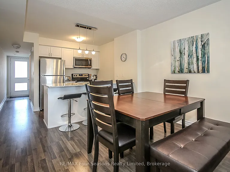 5 Anchorage Cres #207 — Photo 10