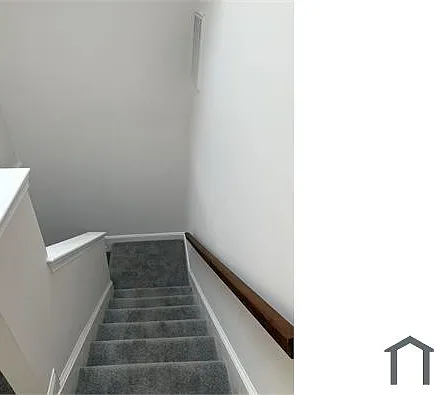1921 N Fulton Ave — Photo 12