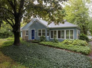 7376 Quaker Rd, Orchard Park, NY 14127