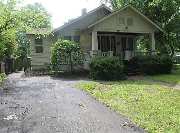 2nd image of 1921 S Hedges Ave