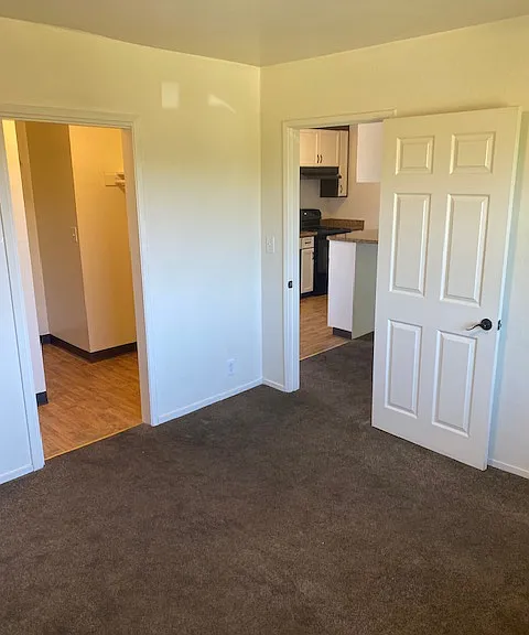 1357 Capitola Rd — Photo 17