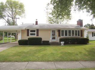 310 E Benton St, Oswego, IL 60543