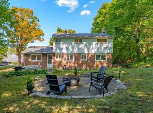 1 Maplecrest Ct, Huntsville, ON P1H 1G2