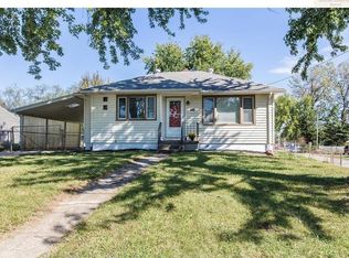 7701 N McGee St, Gladstone, MO 64118