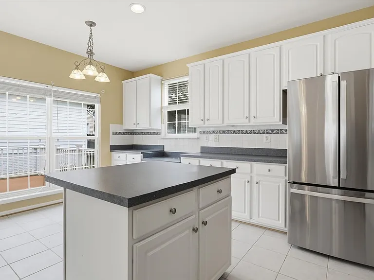 341 Bullskin St — Photo 11