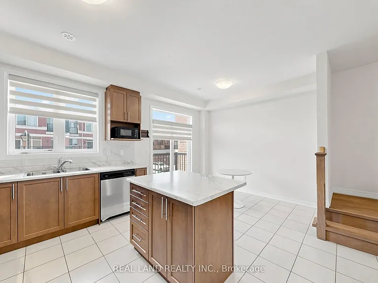 24 Sissons Way — Photo 9