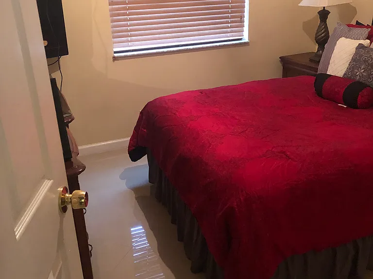 2030 Alcazar Dr — Photo 5