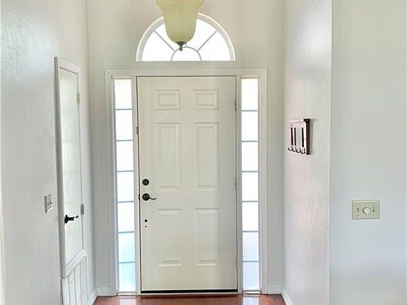 3rd image of 1777 S Tallgrass Dr