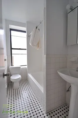 Rented by Bohemia Realty Group | media 59