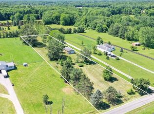 8244 Gotham Rd, Garrettsville, OH 44231
