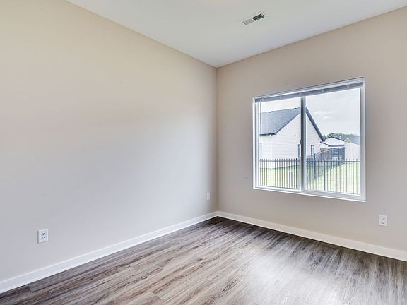 2nd image of 1904 Reece St
