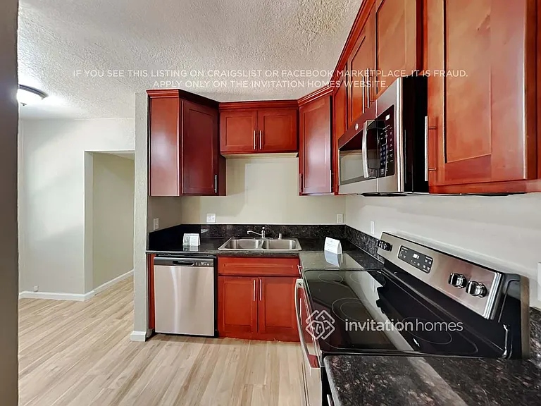 4250 11th Ave — Photo 8