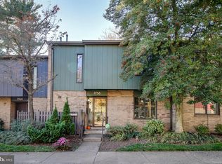 1758 Ivy Oak Sq #34, Reston, VA 20190