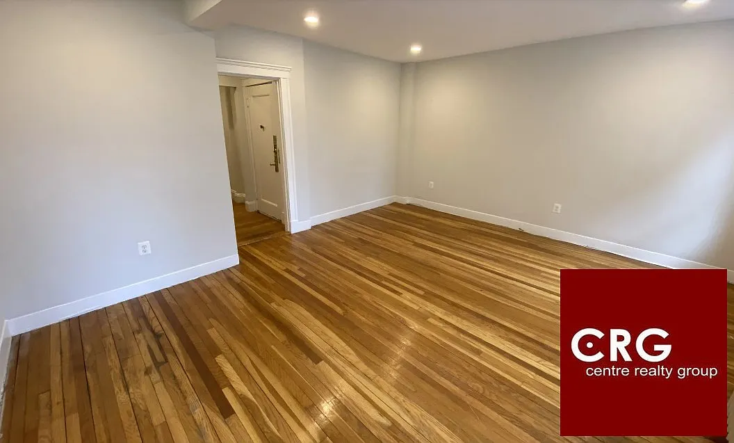 2 bed, 1.0 bath, 800 sqft, $2,700 — Photo 2