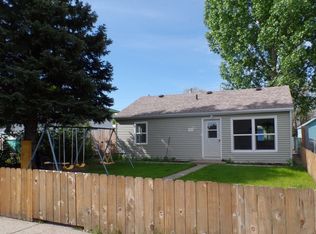 506 E Grant Ave, Glendive, MT 59330