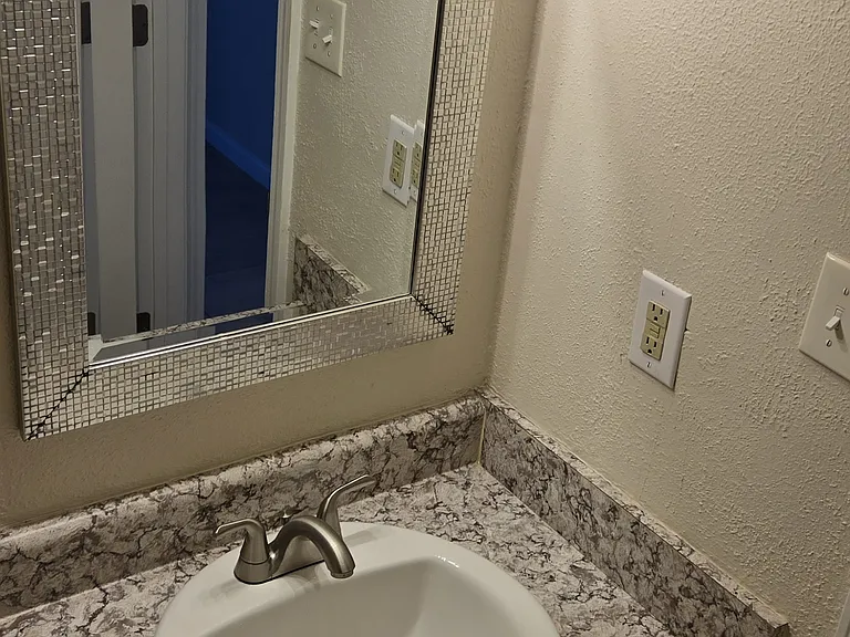 4225 Auckland Rd #3 — Photo 5