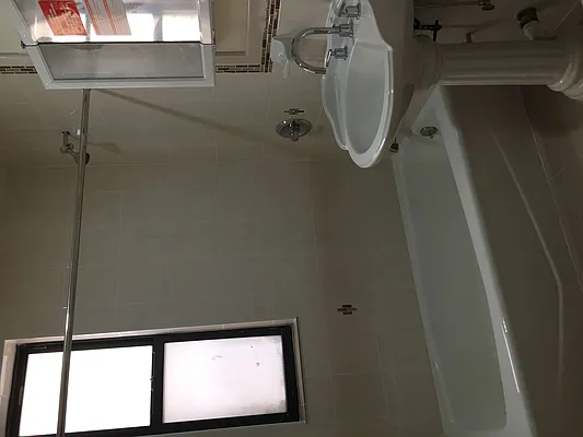 Rented by Peter Meskouris LREB | media 31