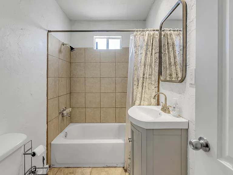 2406 Park Blvd — Photo 10