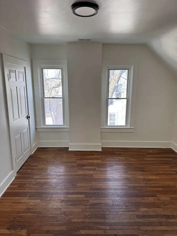 2 bed, 900 sqft, $975 — Photo 3